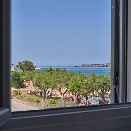Thalassa With 2 Bedrooms In Naousa *